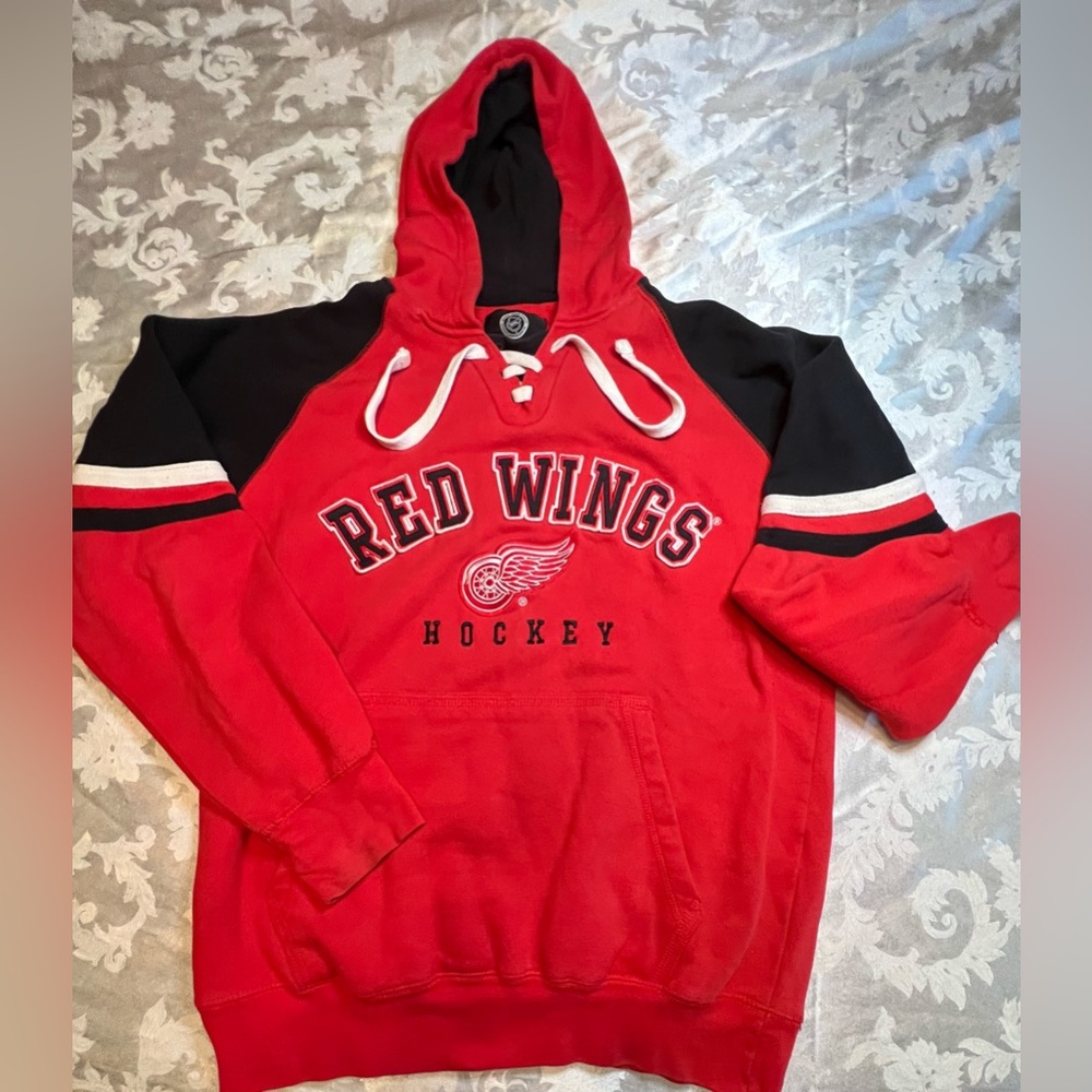 Redwings NHL Hockey hoodie size large
